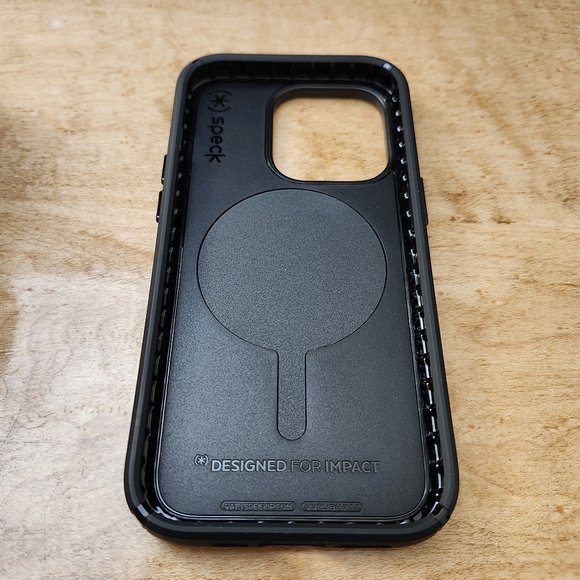 Speck Presidio 2 Pro Magnetic Case for Apple iPhone 14 Pro (6.1") - Black - Picture 7 of 7